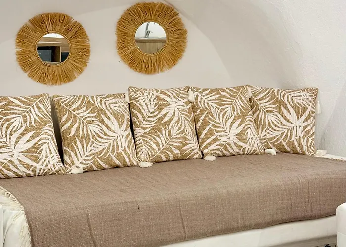 The Nest * Fira (Santorini)