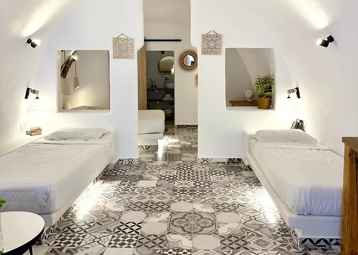 The Nest * Fira (Santorini)